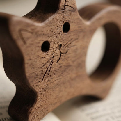 Cat-Shaped Wooden Thumb Page Holder