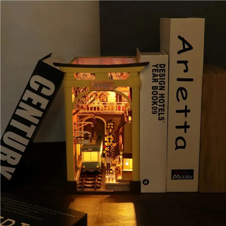 Sakura Holiday Book Nook Kit