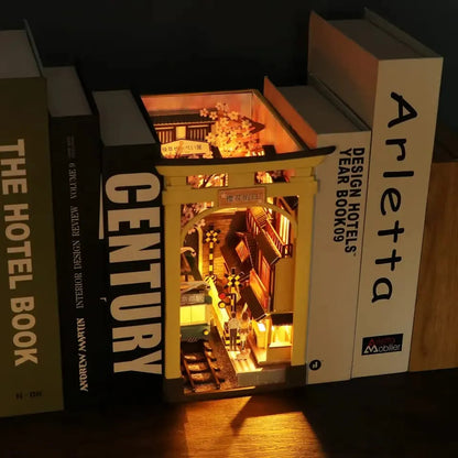 Sakura Holiday Book Nook Kit
